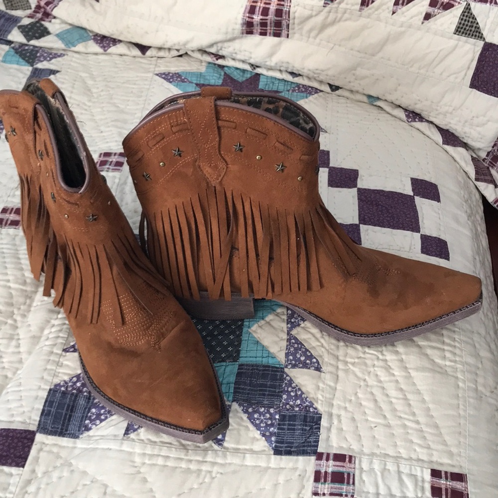 Dingo Faux Suede Cowboy Boots NWT